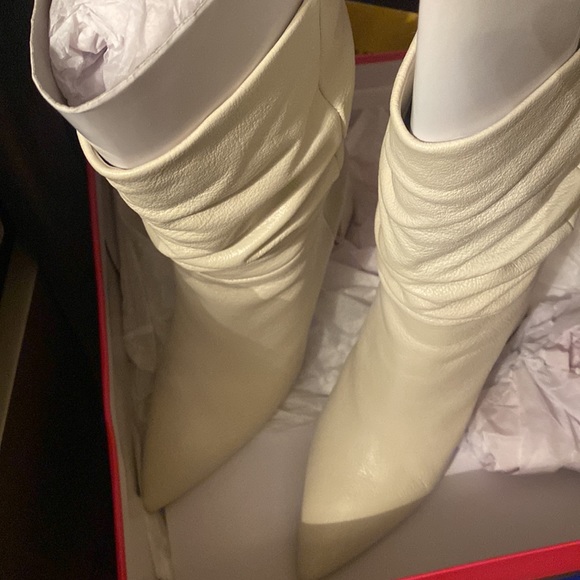 Vince Camuto Heeled Boot - Picture 2 of 3